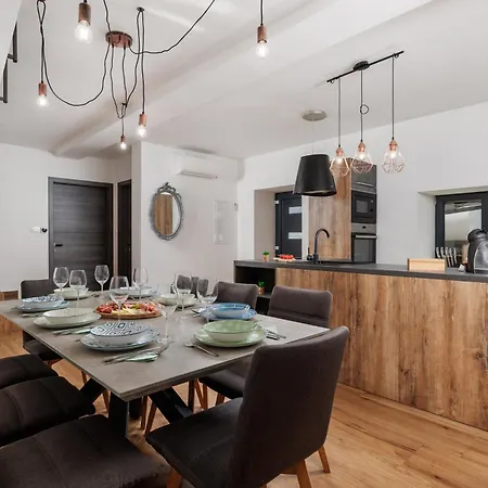 Verimar - Novi Vinodolski - By 22estates Bater